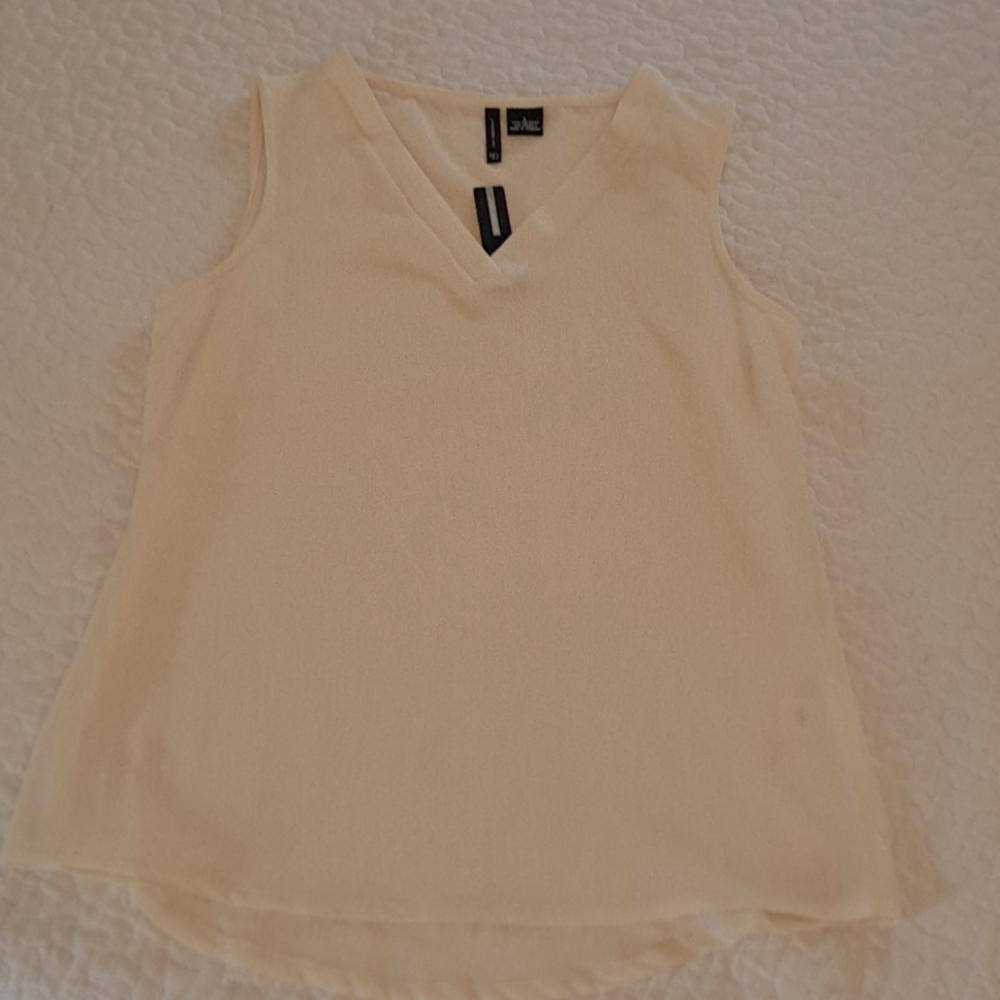 New Directions women's Top